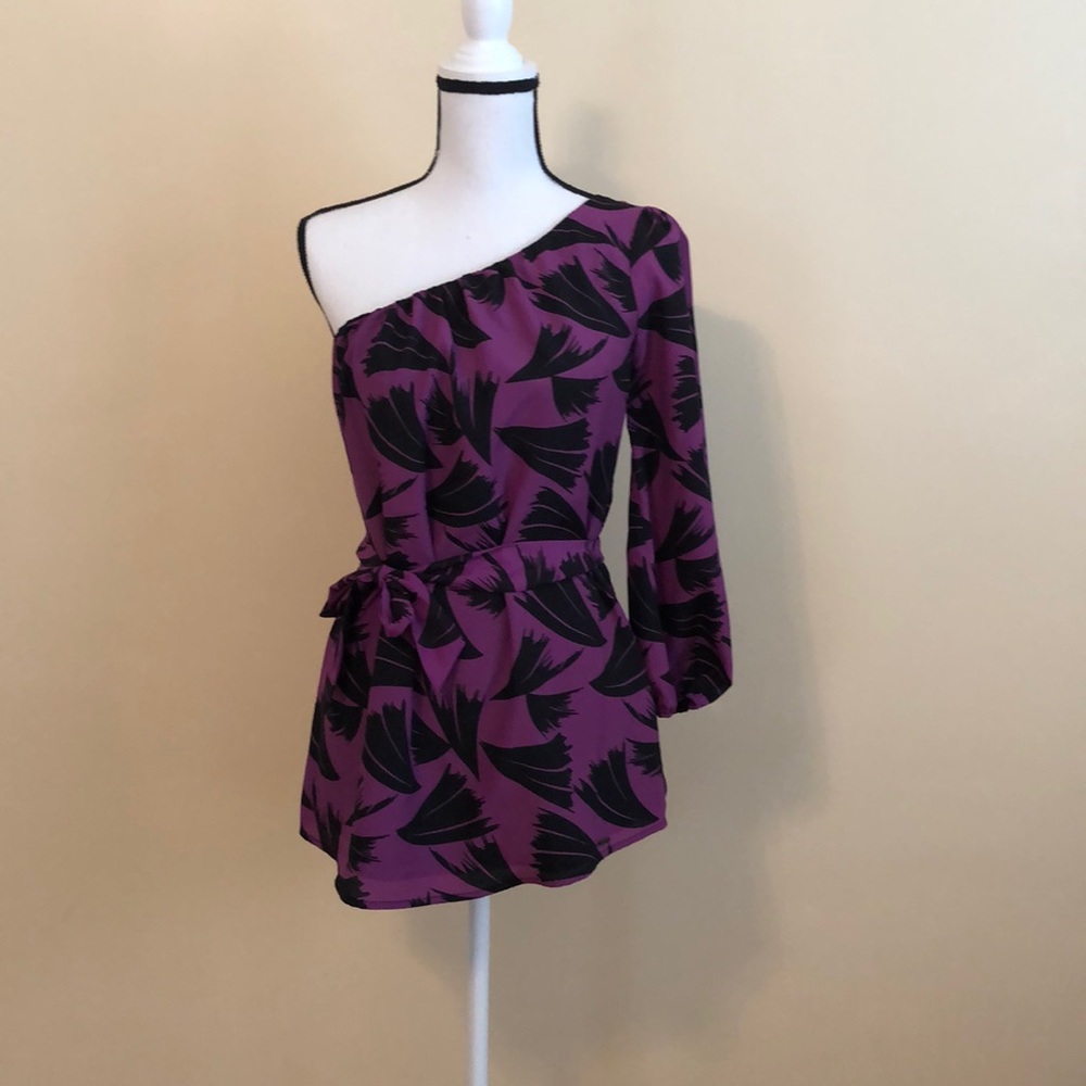 One shoulder Guess tunic